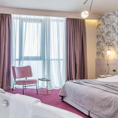 فندق مبيت وإفطار Priska Med Luxury 4*