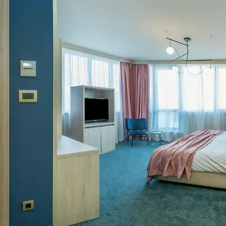 Priska Med Luxury سبليت