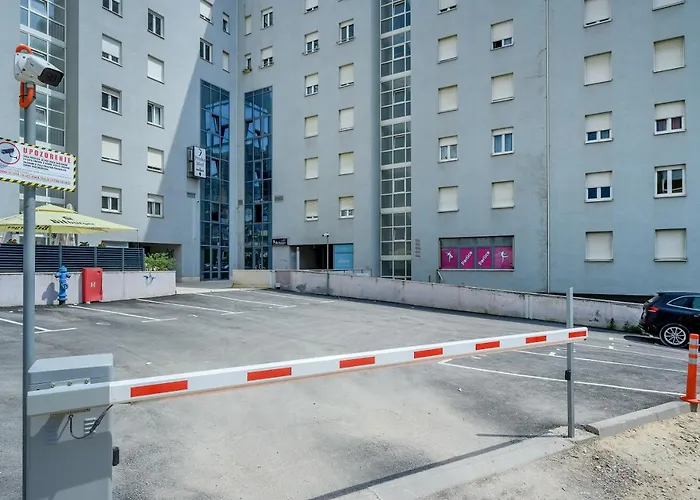 Priska Med Luxury Bed & Breakfast Split