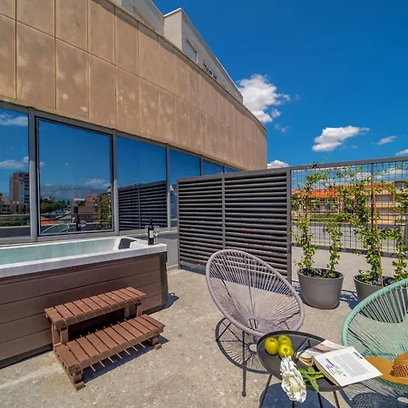 Bed & Breakfast Priska Med Luxury