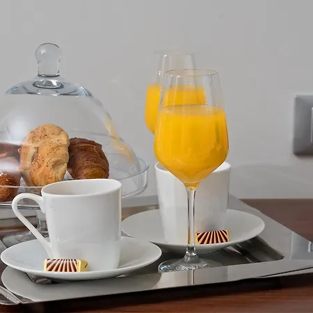 Priska Med Luxury Split