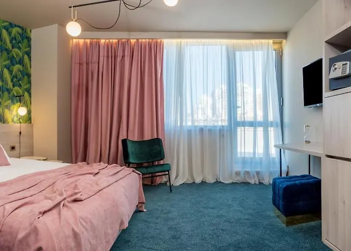 Priska Med Luxury Split