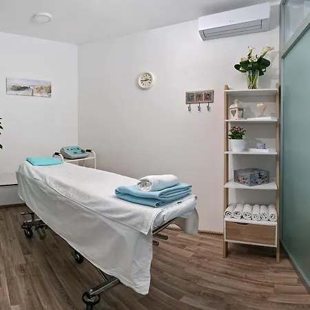 Priska Med Luxury Frühstückspension 4*